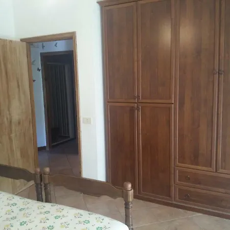 Mare A Con Giardino Apartamento Tirrenia