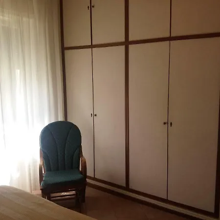 Mare A Con Giardino Apartamento