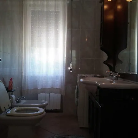 Apartamento Mare A Con Giardino Tirrenia