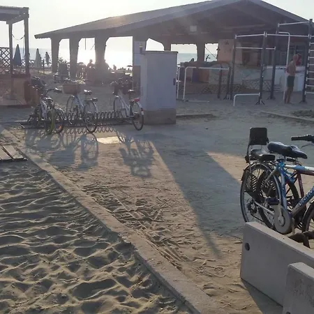 Mare A Con Giardino